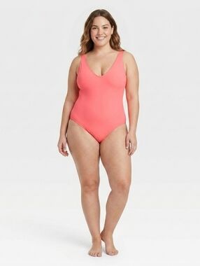 Kona Sol Women's Plus Size peach VNeck medium coverage one-piece swimsuit - 14w